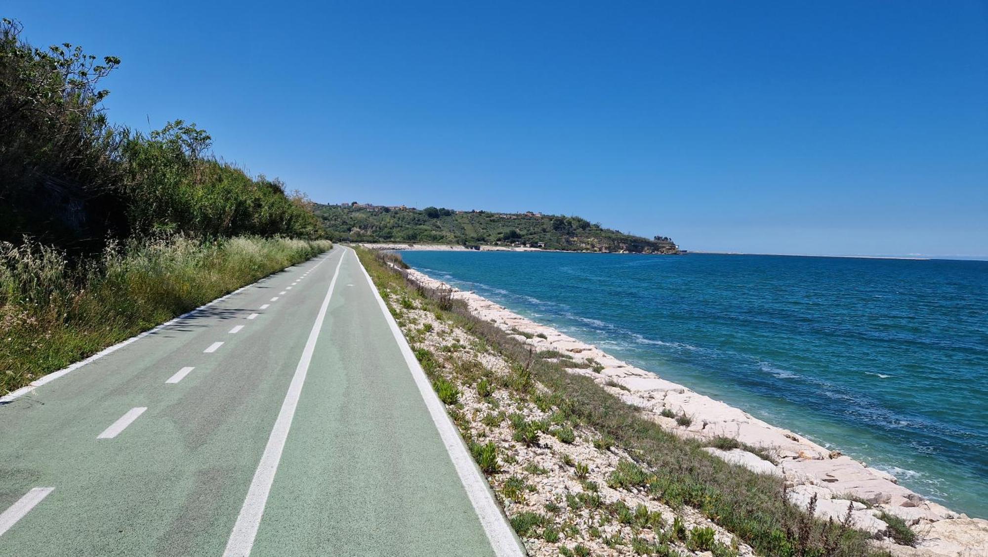 L'Apostolo E Il Navarca Villa Ortona Luaran gambar